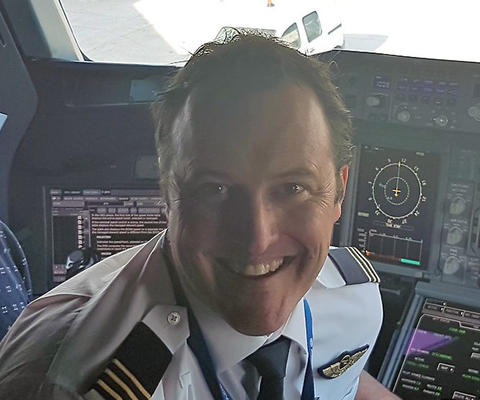 David Holt A380 technical pilot Qantas David Holt A380 technical pilot Qantas