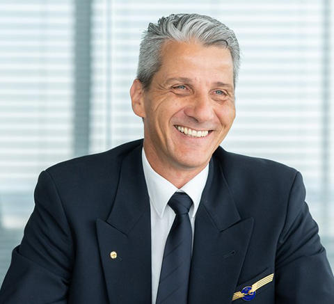 Stefan Thilo Schmidt A380 captain Lufthansa Stefan Thilo Schmidt A380 captain Lufthansa