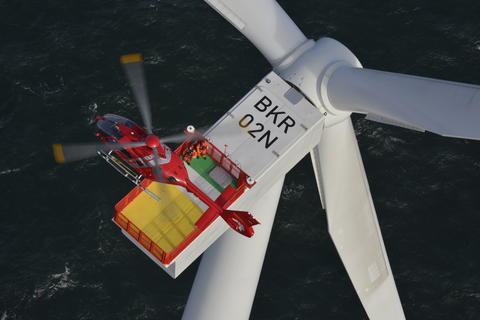 H135 performing an offshore operation