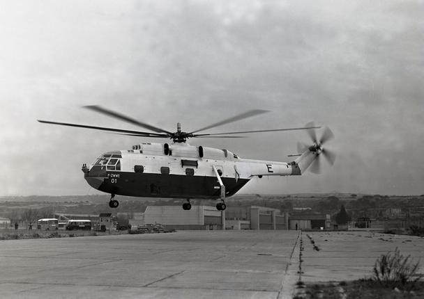 The SA 321 Super Frelon The SA 321 Super Frelon