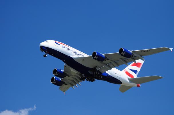 A380_British Airways take-off A380_British Airways take-off