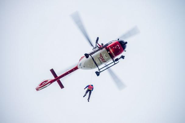 H145-mit-Winde-Quelle-DRF-Luftrettung.jpg H145-mit-Winde-Quelle-DRF-Luftrettung.jpg