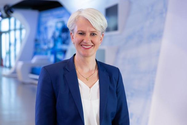 Sabine KLAUKE Sabine KLAUKE