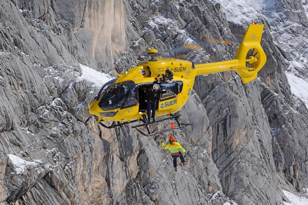 mountain-rescue.jpg mountain-rescue.jpg