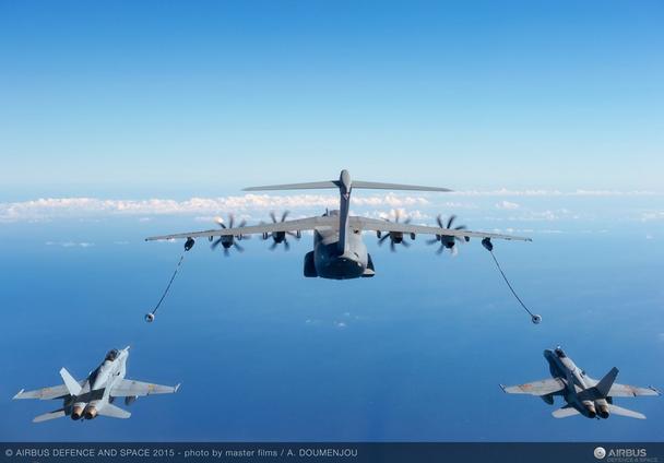 A400M-AAR-F18-Refuelling A400M-AAR-F18-Refuelling