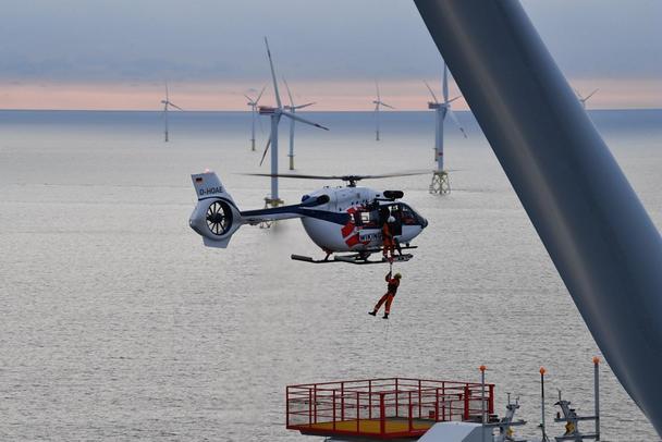 H145 - Offshore wind energy