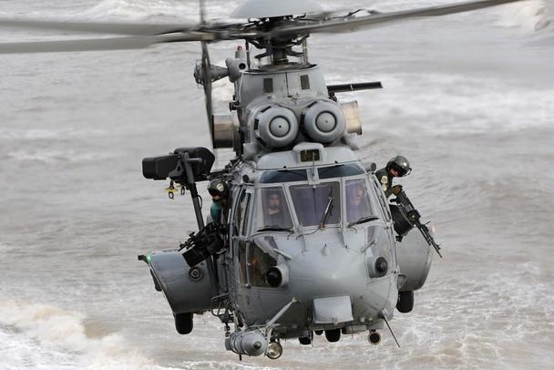 H225M-EXPH-972-16.jpg H225M-EXPH-972-16.jpg