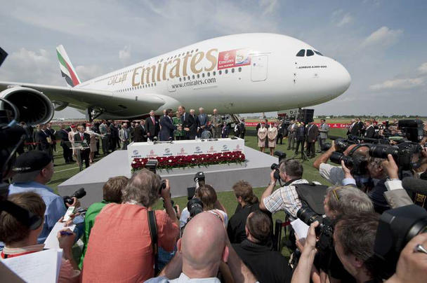 Airbus delivered its 6,000th aircraft – an A380 for Emirates – in 2010. Airbus delivered its 6,000th aircraft – an A380 for Emirates – in 2010.