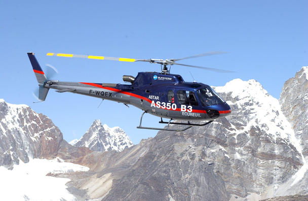 The Ecureuil AS350 B3 landed at 8850 meters on the summit of Everest with the pilot Didier Delsalle in 2005. The Ecureuil AS350 B3 landed at 8850 meters on the summit of Everest with the pilot Didier Delsalle in 2005.