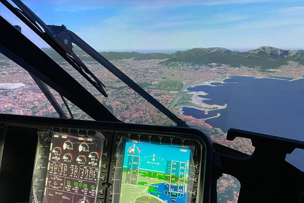 h160-full-flight-simulator-interior1.jpg h160-full-flight-simulator-interior1.jpg