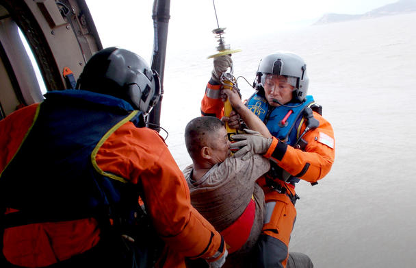 typhoon-hato-rescue typhoon-hato-rescue