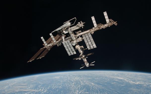 Endeavour-meets-ISS Endeavour-meets-ISS