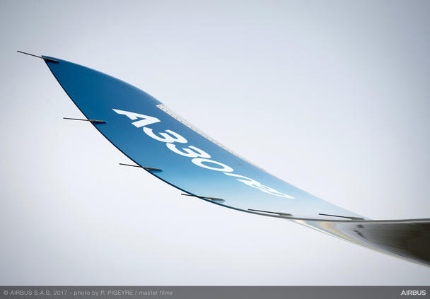wing tip wing tip