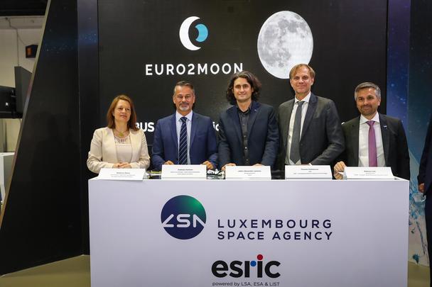 EURO2MOON signature