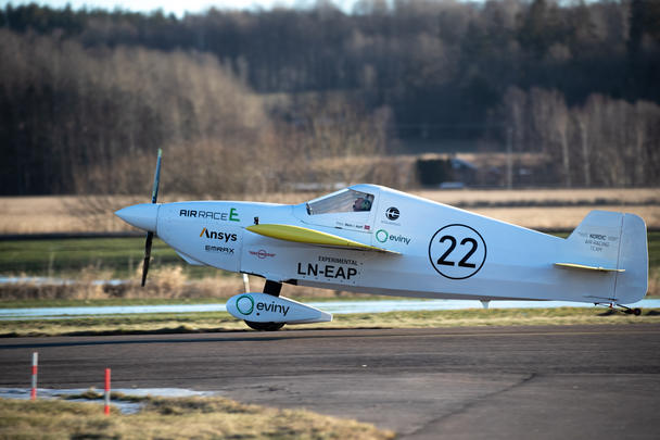 Air Racing electric plane takes off for the first time and opens new opportunities for electric aviation