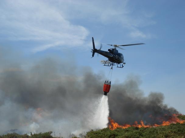Firefighting in Portugal with an H125. (c) Helibravo Firefighting in Portugal with an H125. (c) Helibravo