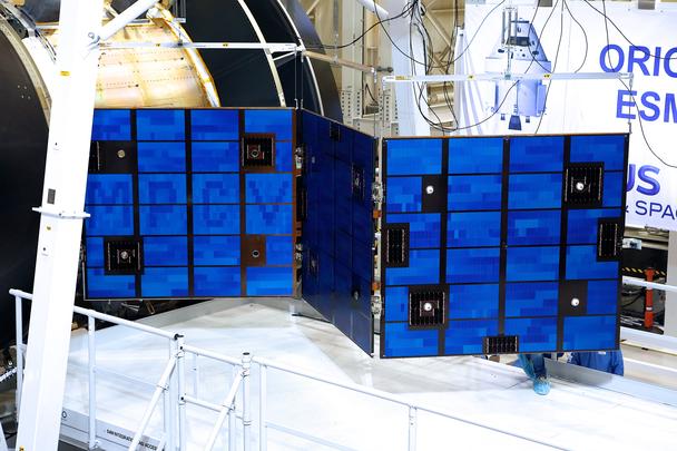 Orion-ESM STA - solar array deployment test at Plum Brook's NASA facilities