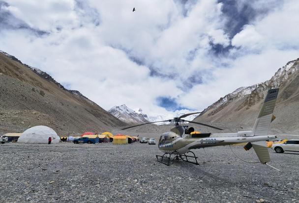 A H125 operated by Snow Eagle Aviation landed at the Everest base camp A H125 operated by Snow Eagle Aviation landed at the Everest base camp