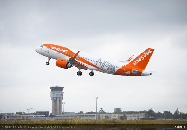 A320neo easyJet MSN7649 take off A320neo easyJet MSN7649 take off