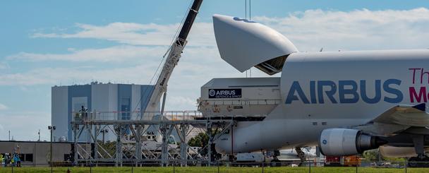 Beluga Hotbird and VAB