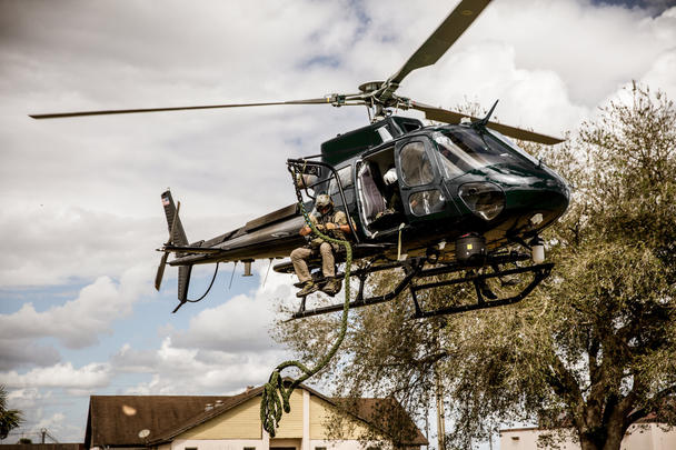H125