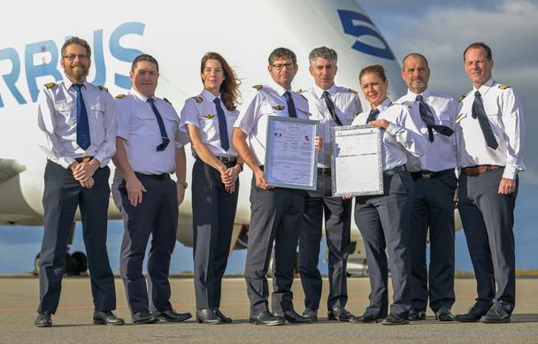 Pilots with AOC certificates at Francazal