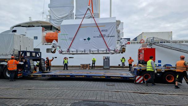 Sentinel-2C being loaded into Canopée cargo vessel, organised by CEVA Logistics - Copyright CEVA Logistics and ship loading team Sentinel-2C being loaded into Canopée