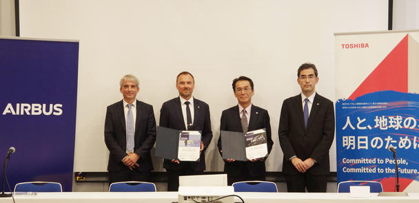 signing_ceremony_-_airbus_and_toshiba.jpg signing_ceremony_-_airbus_and_toshiba.jpg