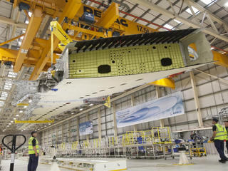 A350-1000-wing-transfer