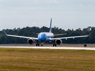 Breeze First A220