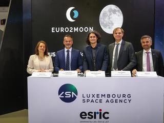 EURO2MOON signature