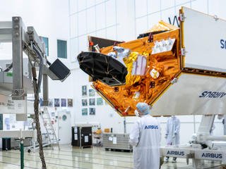 Sentinel-6B-06-(c)Airbus-Sandra-Walther Sentinel-6B-06-(c)Airbus-Sandra-Walther.jpg
