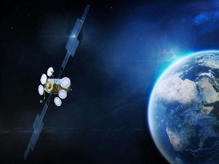 Artistic illustration of EUTELSAT 36D - Copyright Airbus EUTELSAT-36D-Copyright-Airbus