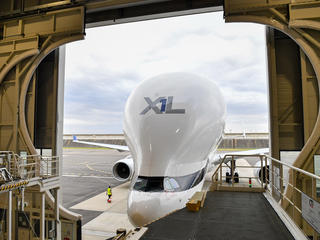 A350F section 15-21 out of Beluga central fuselage