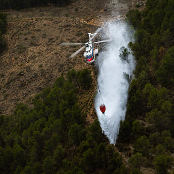 Airbus Super Puma in firefighting mode
