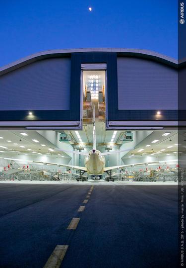 A350 XWB Roll In Paint Shot Rear Services