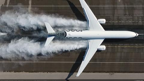 A350-1000_water-test