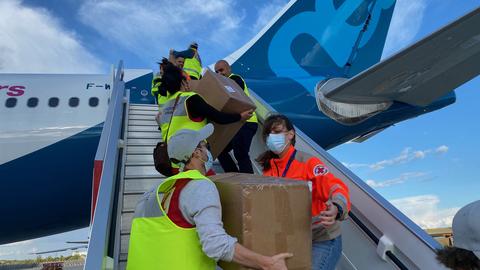 Airbus-Corporate-Foundation-relief-flight-loading-DCR-Congo