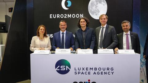 EURO2MOON signature