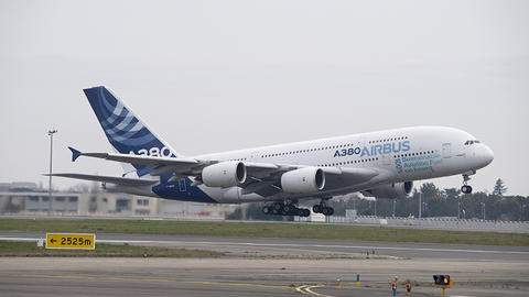 On 25 March, the A380 took off with 100% Sustainable Aviation Fuel from Blagnac Airport in Toulouse.