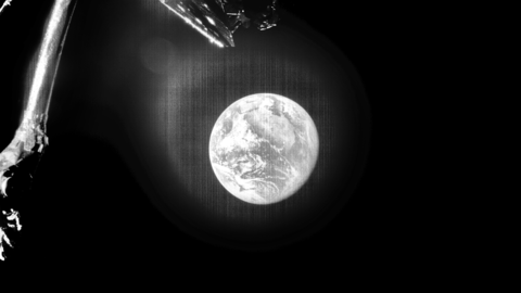 HOTBIRD 13F selfie Earth