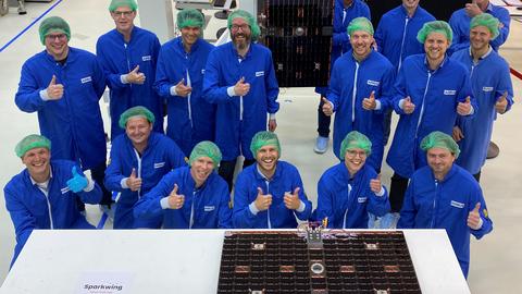 sparkwing_team_at_airbus_nl_with_sparkwing_panel_for_aerospacelab
