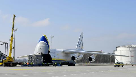 EarthCARE shipment-loading