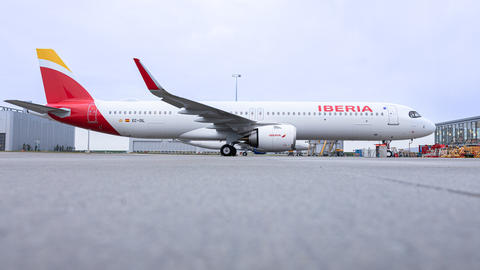 Iberia’s brand new Airbus A321XLR being prepared for its ferry flight to Madrid.