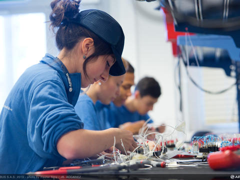 Lycee Airbus Apprentice at work