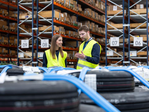 Airbus-Logistik-Process Engineers and logistics planners (Prozessingenierue und Logistikplaner)