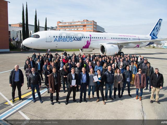 A321LR-type-certificate-handover-klein