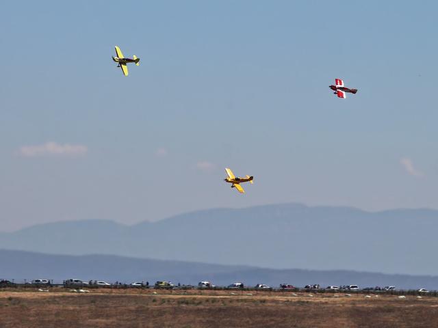 team-mobius-flying