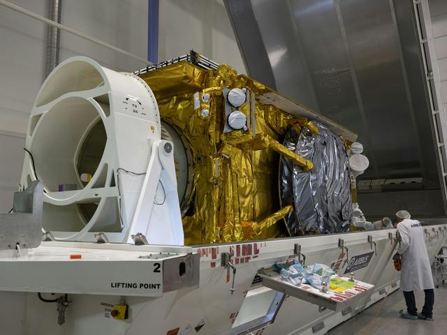 BADR-8 into transport container