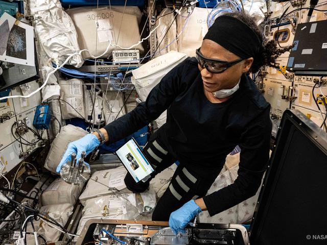 Worldfist metal 3D part printed on International Space Station with the Airbus-built printer © NASA (August 2024)